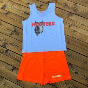 Hooters Uniform Halloween Costume White Tank Top and Orange Shorts NEW Size 2XL